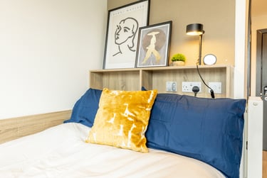 Classic En Suite - Image 5